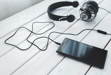 火箭队逆风翻盘，与爵士激战篮球盛宴